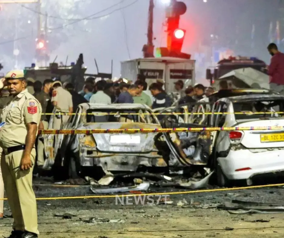 लाल किला ब्लास्ट आतंक का नया रूप: पढ़े-लिखे प्रोफेशनल्स से खतरनाक साजिश (photo 2)